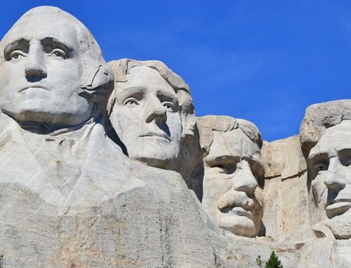 Gunung Bersejarah, Mount Rushmore dengan 4 Pahatan Presiden